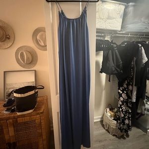 Beautiful flowy maxi dress.